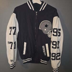 DALLAS COWBOYS MEDIUM SUPER BOWL CHAMPIONS VARSITY JACKET